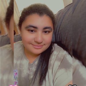 Meet your Posher, Maxine